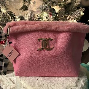 COPY - Juicy Couture makeup bag 🎀